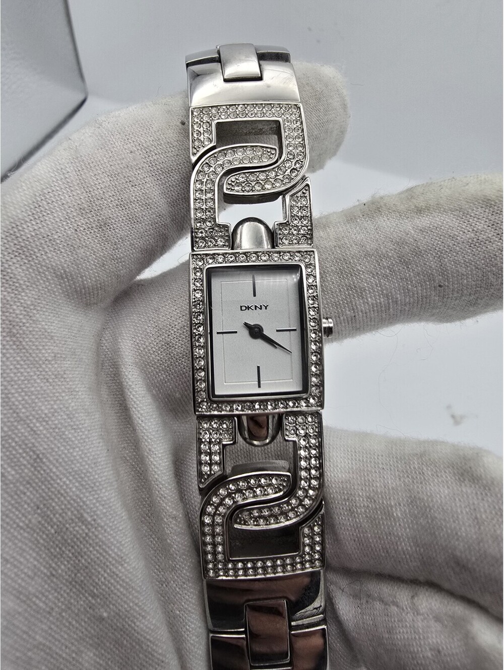 DKNY NY4934 women's watch Ladies Square Watch Modern Silver Like Watch